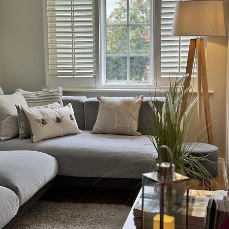 'Bramley Fall Cottage' ' On Site Ev Point - Attached Cottage,3 Separate Bedrooms -1 On Ground Level, Sleeps 6, 2 Bathrooms, Sandy Wittering Beach 8Min Drive, Rural Location, Child Friendly, Small Breed Dog Friendly, Private Parking Τσίτσεστερ Εξωτερικό φωτογραφία