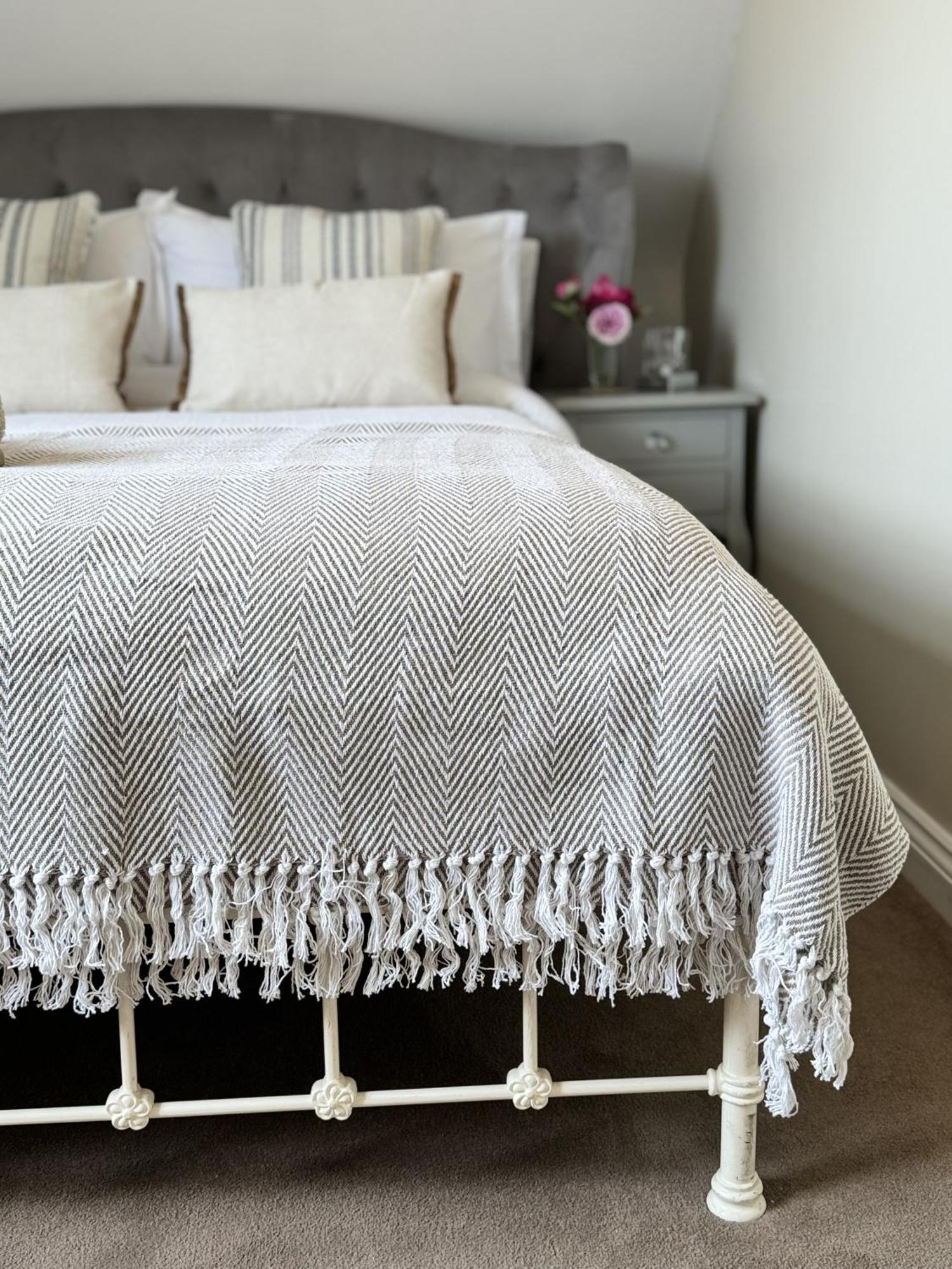 'Bramley Fall Cottage' ' On Site Ev Point - Attached Cottage,3 Separate Bedrooms -1 On Ground Level, Sleeps 6, 2 Bathrooms, Sandy Wittering Beach 8Min Drive, Rural Location, Child Friendly, Small Breed Dog Friendly, Private Parking Τσίτσεστερ Εξωτερικό φωτογραφία