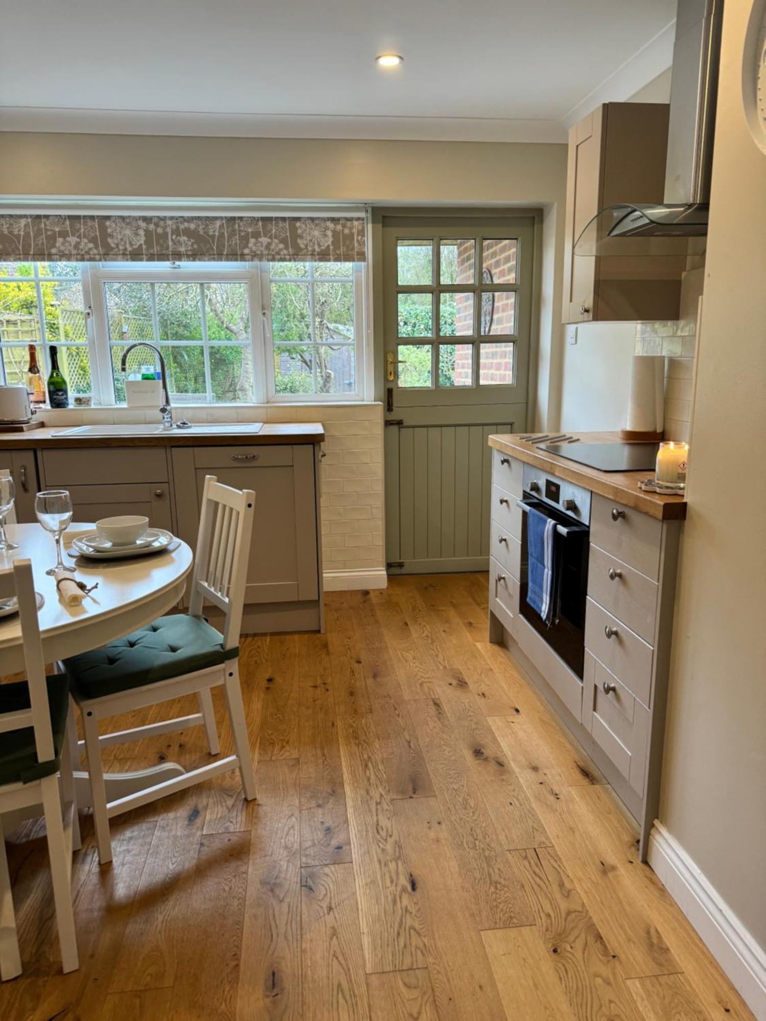 'Bramley Fall Cottage' ' On Site Ev Point - Attached Cottage,3 Separate Bedrooms -1 On Ground Level, Sleeps 6, 2 Bathrooms, Sandy Wittering Beach 8Min Drive, Rural Location, Child Friendly, Small Breed Dog Friendly, Private Parking Τσίτσεστερ Εξωτερικό φωτογραφία
